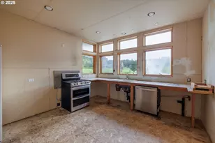 2770 Agate St, Eugene, OR 97403 - Photo 29