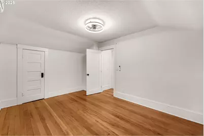 7806 N Jersey St, Portland, OR 97203 - Photo 23