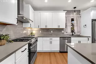 7806 N Jersey St, Portland, OR 97203 - Photo 9