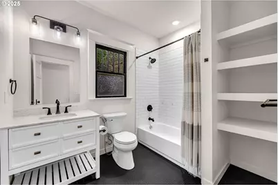 7806 N Jersey St, Portland, OR 97203 - Photo 17