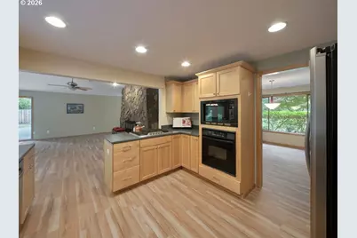 18504 NE Cedar Dr, Battle Ground, WA 98604 - Photo 9