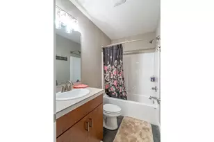 1336 NE Holland St, Portland, OR 97211 - Photo 39