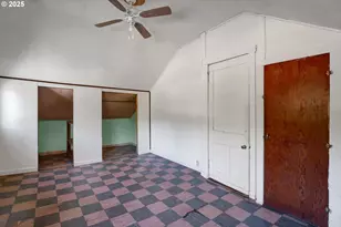 48400 Railroad Ave, Oakridge, OR 97463 - Photo 21