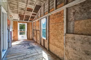 48400 Railroad Ave, Oakridge, OR 97463 - Photo 15