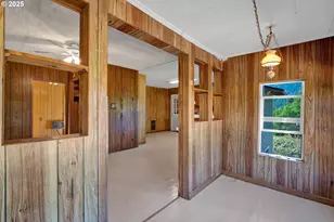 48400 Railroad Ave, Oakridge, OR 97463 - Photo 11