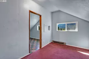 48400 Railroad Ave, Oakridge, OR 97463 - Photo 29