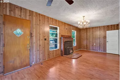 48400 Railroad Ave, Oakridge, OR 97463 - Photo 5