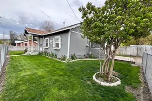 1009 Valley Ave, Baker City, OR 97814 - Photo 7