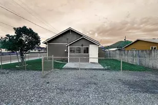 1009 Valley Ave, Baker City, OR 97814 - Photo 3