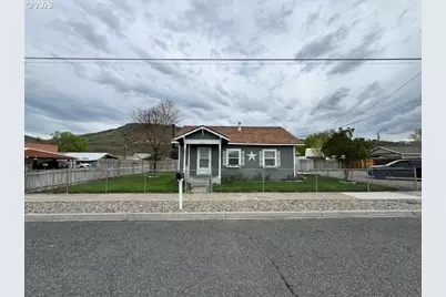 1009 Valley Ave, Baker City, OR 97814 - Photo 1