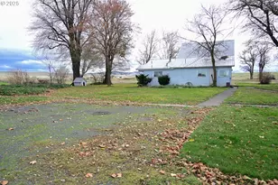 75938 Spring Hollow Rd, Adams, OR 97810 - Photo 3