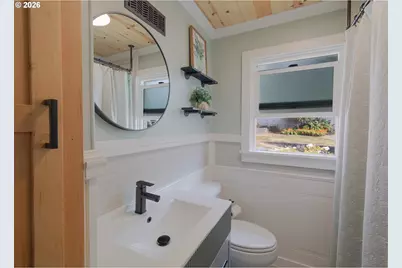 410 Madison Ave, Astoria, OR 97103 - Photo 15