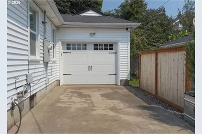 410 Madison Ave, Astoria, OR 97103 - Photo 21