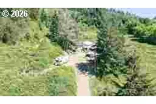 8955 Scotts Valley Rd, Yoncalla, OR 97499 - Photo 29