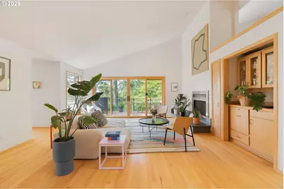 4202 SW Melville Ave, Portland, OR 97239 - Photo 5