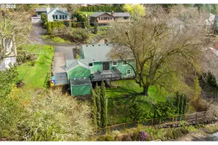 8609 SW 61st Ave, Portland, OR 97219 - Photo 27