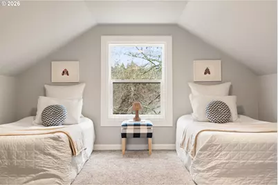 8609 SW 61st Ave, Portland, OR 97219 - Photo 15