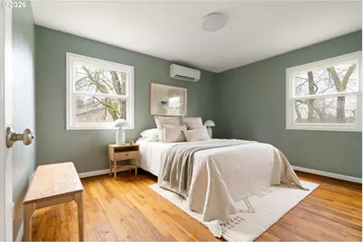 8609 SW 61st Ave, Portland, OR 97219 - Photo 13