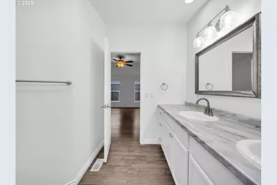 13620 SW Beef Bend Rd #66, Portland, OR 97224 - Photo 17