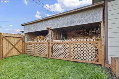 252 Alder St, Yoncalla, OR 97499 - Photo 41