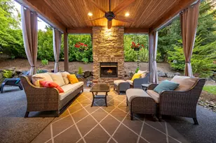 3390 Quail Ridge Ct, West Linn, OR 97068 - Photo 17