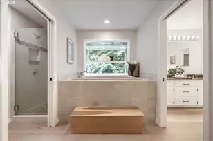 10708 SW 11th Dr, Portland, OR 97219 - Photo 17