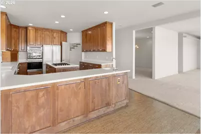 165 N Lotus Beach Dr, Portland, OR 97217 - Photo 9