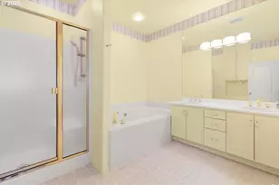 165 N Lotus Beach Dr, Portland, OR 97217 - Photo 19