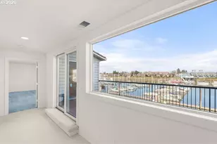 165 N Lotus Beach Dr, Portland, OR 97217 - Photo 37