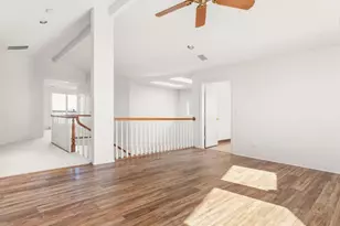 165 N Lotus Beach Dr, Portland, OR 97217 - Photo 25