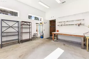 165 N Lotus Beach Dr, Portland, OR 97217 - Photo 45