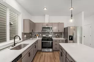 18938 SW Hazelwood Ln, Beaverton, OR 97078 - Photo 13