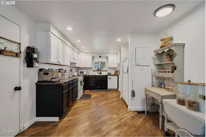 1202 N 1st Ave, Rockaway Beach, OR 97136 - Photo 11