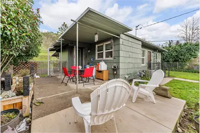 1565 NE Todd St, Roseburg, OR 97470 - Photo 19