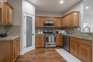 28831 SW Costa Cir W, Wilsonville, OR 97070 - Photo 9