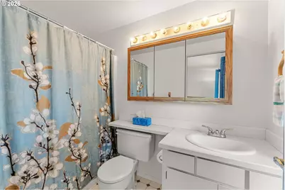 20124 SW 72nd Ave, Tualatin, OR 97062 - Photo 35