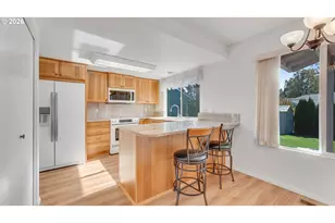 9470 SW Summerfield Dr, Portland, OR 97224 - Photo 13