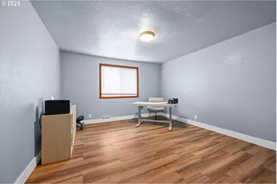 321 N Holladay Dr, Seaside, OR 97138 - Photo 29