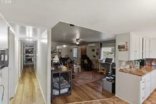 340 16th Ave, Coos Bay, OR 97420 - Photo 21
