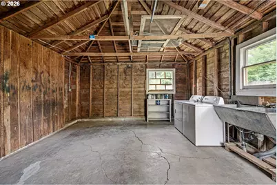 1746 W 9th Pl, Eugene, OR 97402 - Photo 25