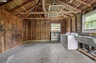 1746 W 9th Pl, Eugene, OR 97402 - Photo 25