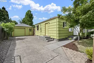 1746 W 9th Pl, Eugene, OR 97402 - Photo 23