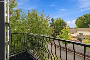 707 N Hayden Island Dr, Portland, OR 97217 - Photo 23