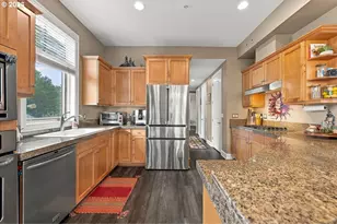707 N Hayden Island Dr, Portland, OR 97217 - Photo 17