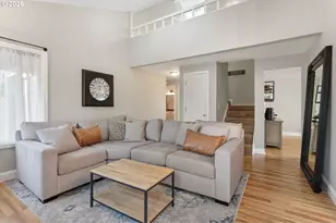 319 NE Hyde Cir, Hillsboro, OR 97124 - Photo 3