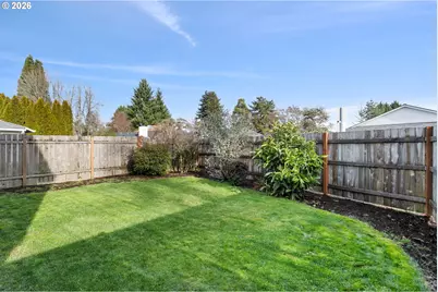 319 NE Hyde Cir, Hillsboro, OR 97124 - Photo 25