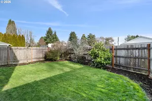 319 NE Hyde Cir, Hillsboro, OR 97124 - Photo 25