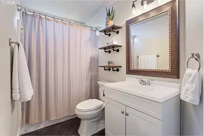 319 NE Hyde Cir, Hillsboro, OR 97124 - Photo 13