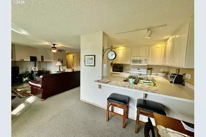 1070 Bay St #22, Florence, OR 97439 - Photo 9