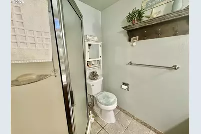 1070 Bay St #22, Florence, OR 97439 - Photo 17